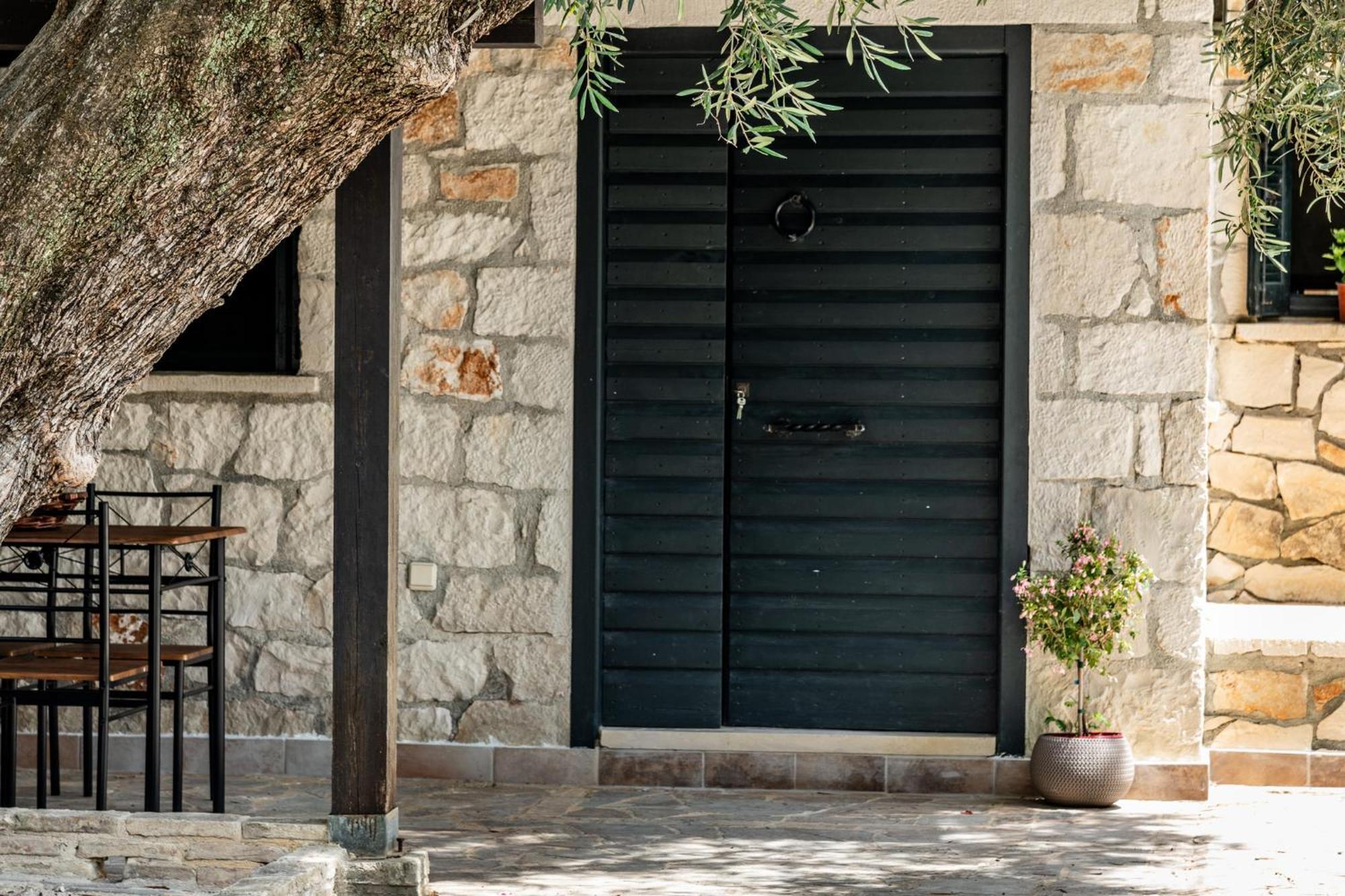 Orama Stone Apartments - Authentic Hospitality In A Historical Location, By Zantewize Exterior photo