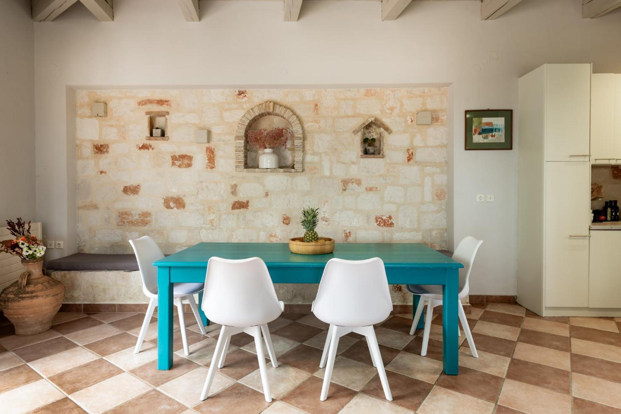 Orama Stone Apartments - Authentic Hospitality In A Historical Location, By Zantewize Room photo